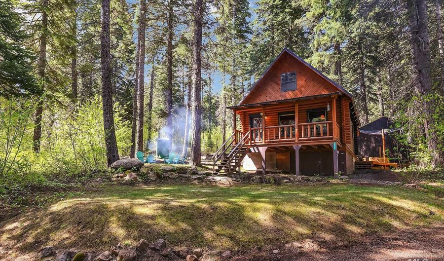 1221 Fox Rd, Cascade, ID 83611 - 2 Beds, 1 Bath