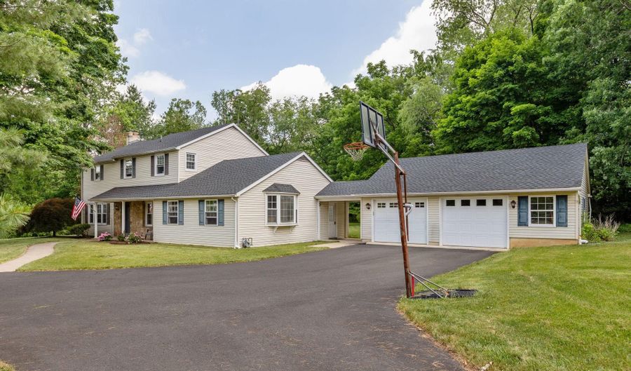 1545 TERRACE Dr, Ambler, PA 19002 - 4 Beds, 3 Bath