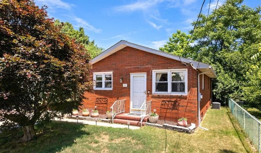 121 DOBBS Ave, Bellmawr, NJ 08031 - 3 Beds, 1 Bath