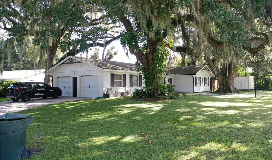 840 BEARCREEK Dr, Bartow, FL 33830 - 4 Beds, 3 Bath