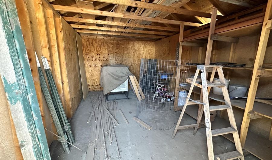 664 Mt. Capitan Rd, Capitan, NM 88316 - 3 Beds, 3 Bath