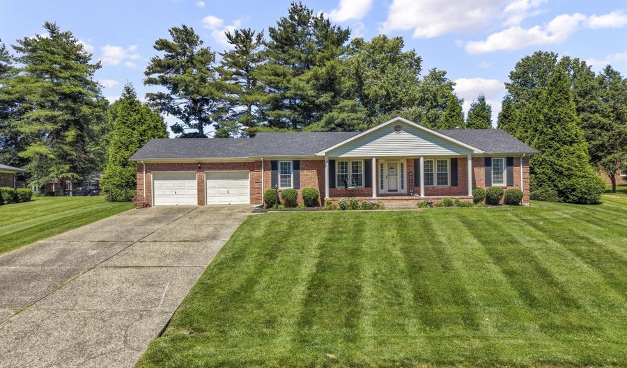 202 Edgewood Dr, Bardstown, KY 40004 - 4 Beds, 2 Bath