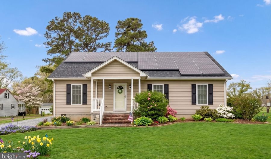 31566 WHITE St, Laurel, DE 19956 - 3 Beds, 2 Bath