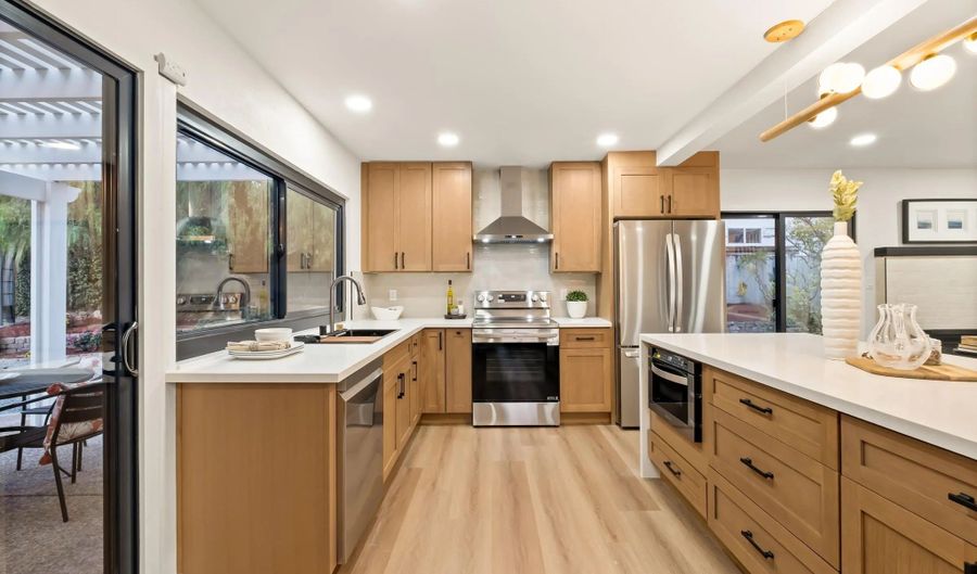 4703 Helix Glen Dr, La Mesa, CA 91941 - 4 Beds, 3 Bath