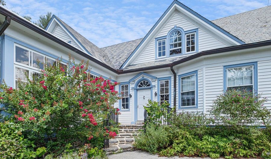 121 GUN CLUB Rd, Hockessin, DE 19707 - 5 Beds, 6 Bath