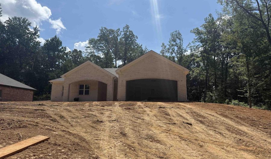 6960 Christine Ln, Benton, AR 72019 - 4 Beds, 2 Bath