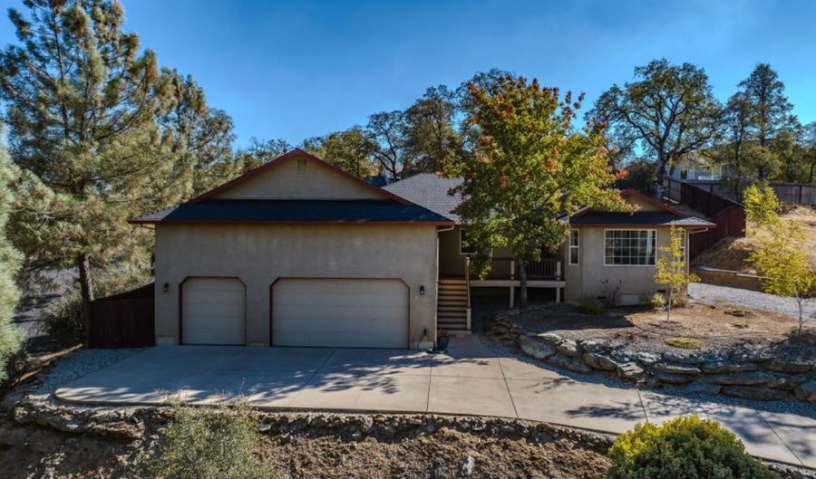 345 Live Oak Dr, Angels Camp, CA 95222 - 3 Beds, 2 Bath