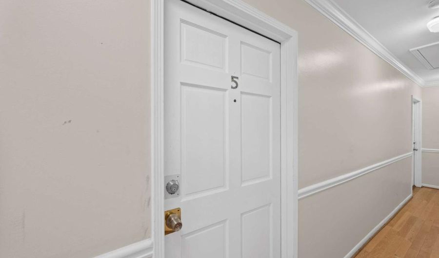 11 Peachtree Hills AVE NE B5, Atlanta, GA 30305 - 1 Beds, 1 Bath