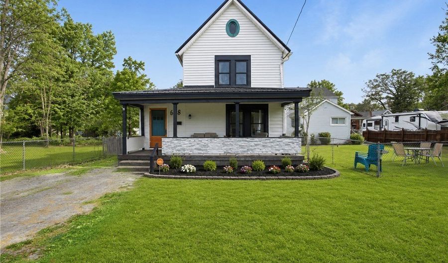 648 Beach Rd, Angola, NY 14006 - 2 Beds, 2 Bath
