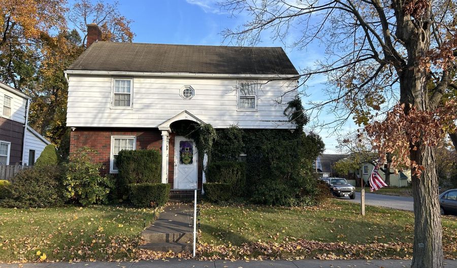 502 N MONTOUR St, Montoursville, PA 17754 - 3 Beds, 1 Bath