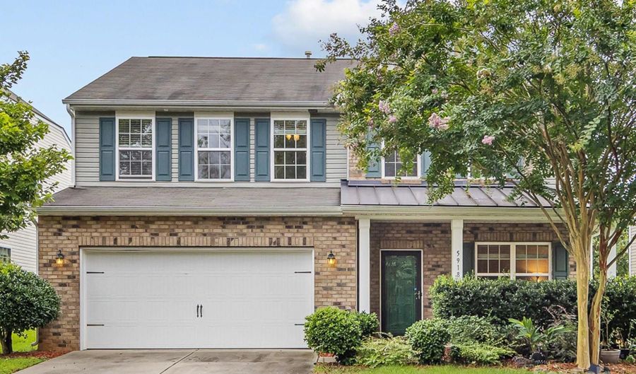 5918 Kelyn Hills Dr, Charlotte, NC 28278 - 4 Beds, 3 Bath