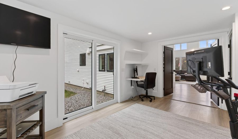 672 Danville Corner Rd, Auburn, ME 04210 - 3 Beds, 3 Bath