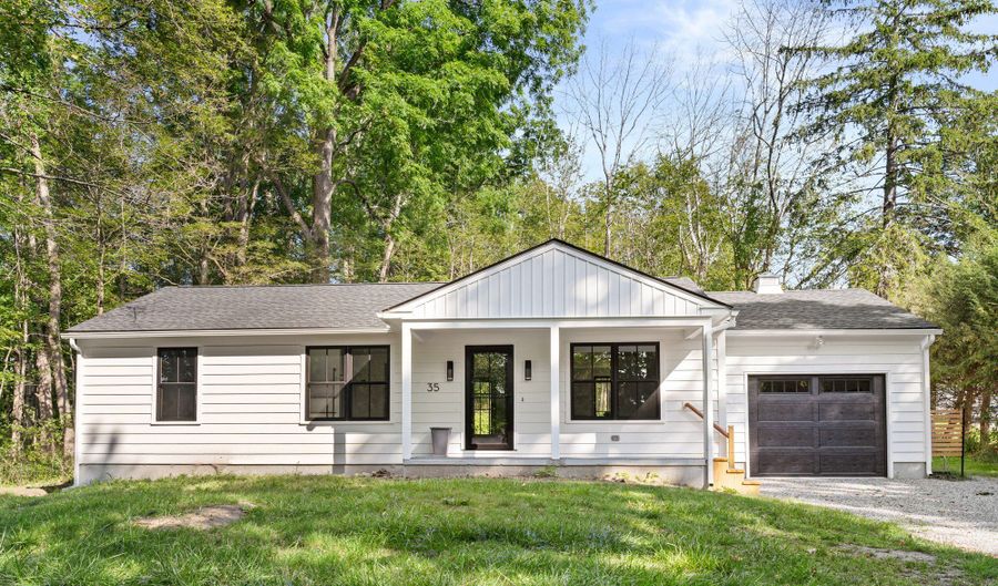 35 New St, Sharon, CT 06069 - 2 Beds, 2 Bath