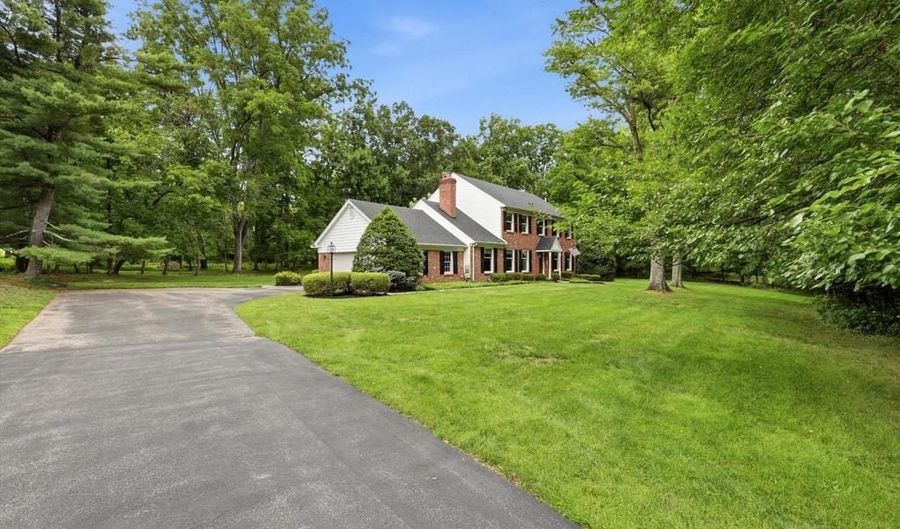805 LEWIS Ln, Ambler, PA 19002 - 4 Beds, 4 Bath