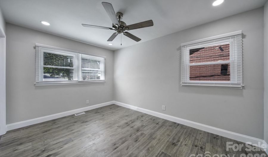 1801 Dallas Ave, Charlotte, NC 28205 - 3 Beds, 2 Bath