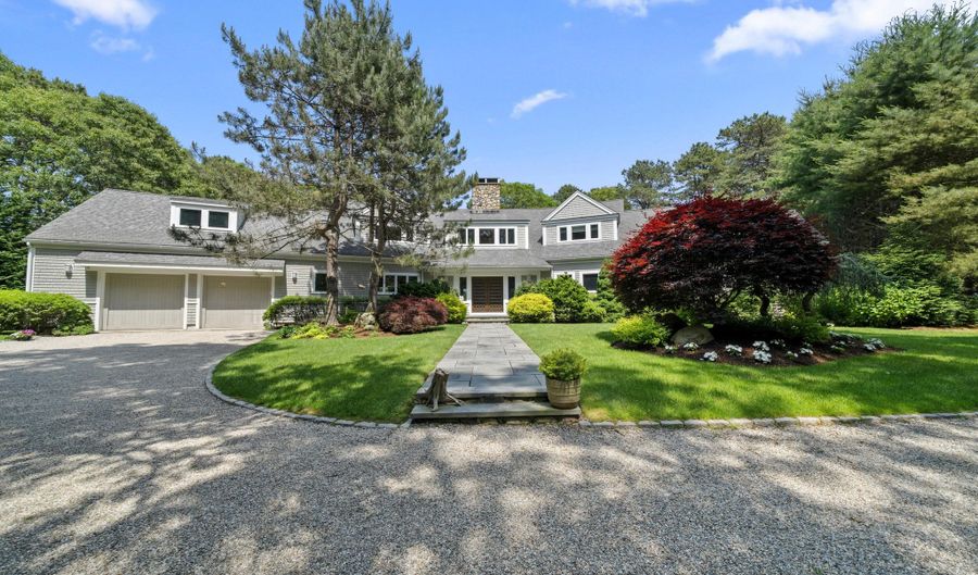 476 Baxter Neck Rd, Barnstable, MA 02630 - 4 Beds, 4 Bath