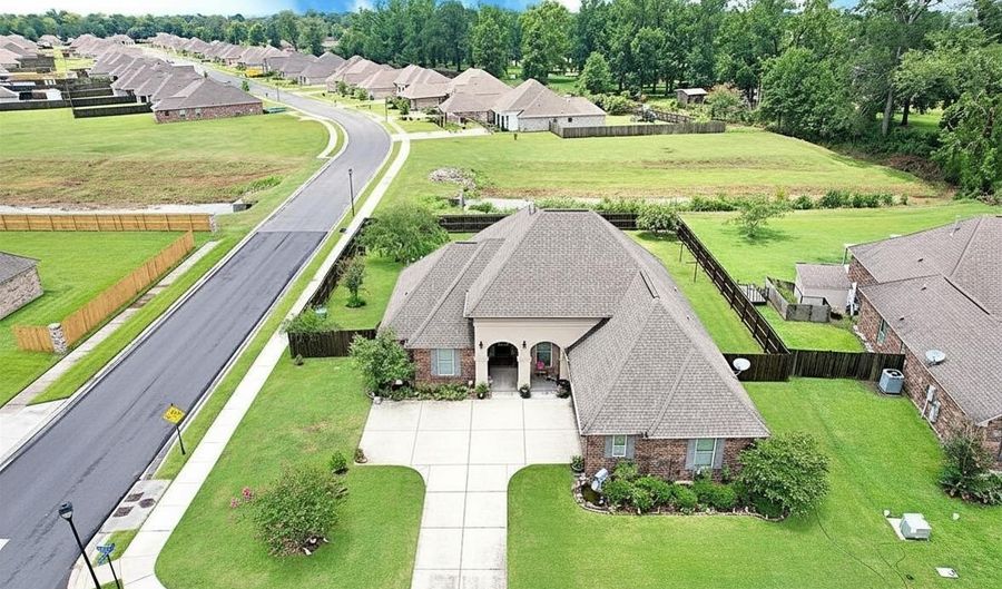 4418 Union Dr, Addis, LA 70710 - 3 Beds, 2 Bath