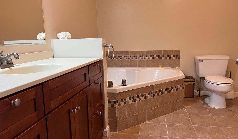 1307 LOBELIA Ln, Belcamp, MD 21017 - 3 Beds, 2 Bath