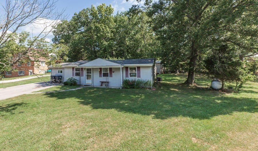 10185 Cedar Ln, Alexandria, KY 41001 - 4 Beds, 1 Bath