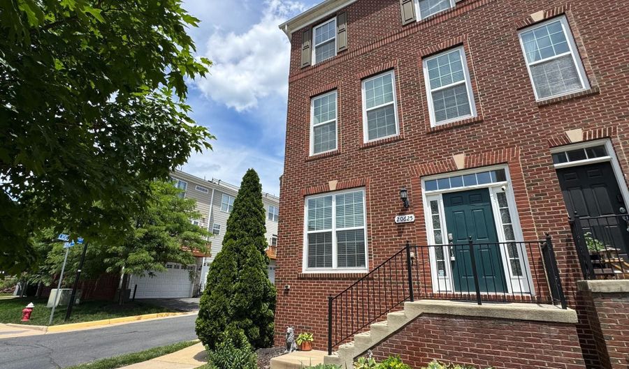 20625 LISTER Ter, Ashburn, VA 20147 - 4 Beds, 4 Bath
