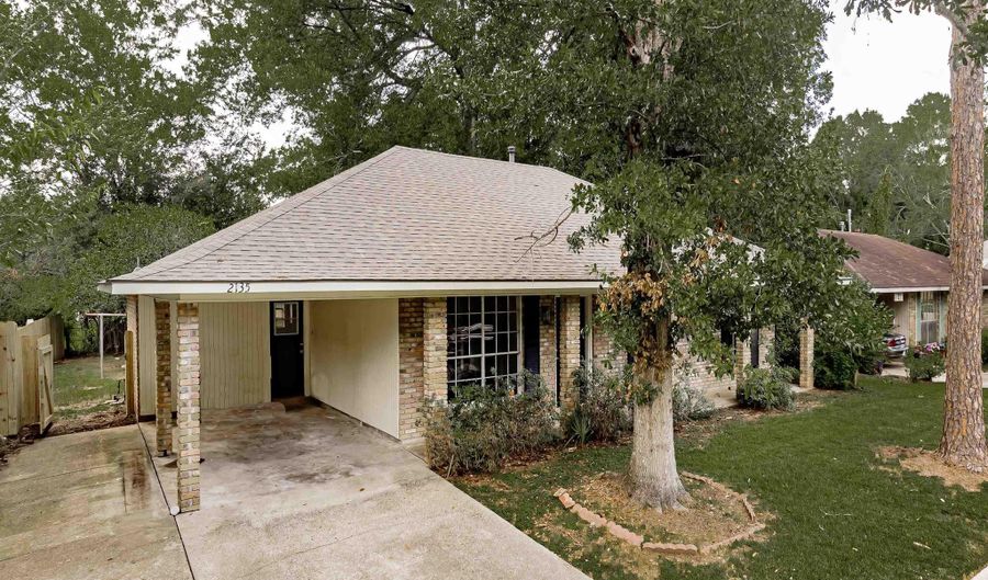2135 Vickers Dr, Baton Rouge, LA 70815 - 3 Beds, 2 Bath