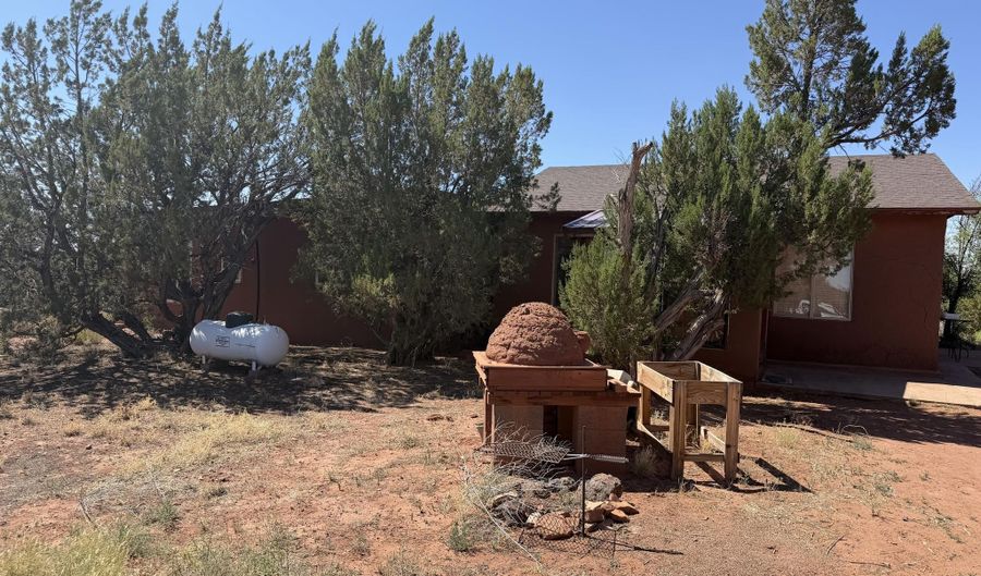 10 County Road 5463, Concho, AZ 85924 - 3 Beds, 1 Bath