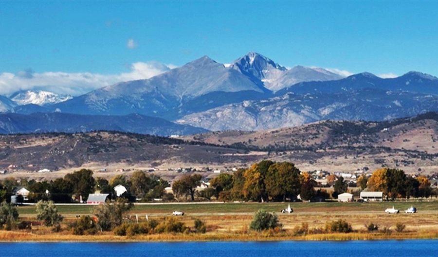 956 Andrews Crest Dr, Berthoud, CO 80513 - 3 Beds, 3 Bath