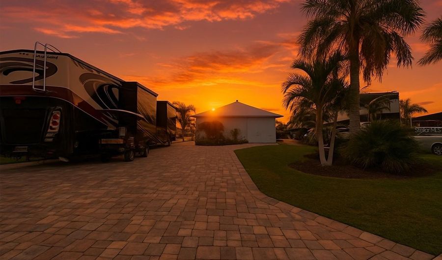 8234 SW SAND CRANE Cir, Arcadia, FL 34269 - 1 Beds, 1 Bath