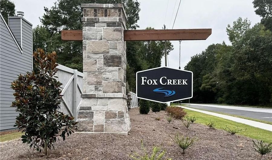 366 Fox Creek Dr, Braselton, GA 30517 - 4 Beds, 3 Bath