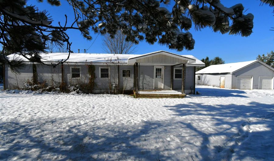 8324 MILLER, Alanson, MI 49706 - 2 Beds, 1 Bath