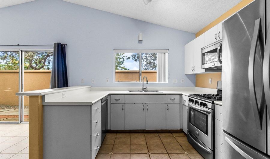91-985 Keoneae Pl, Ewa Beach, HI 96706 - 3 Beds, 2 Bath