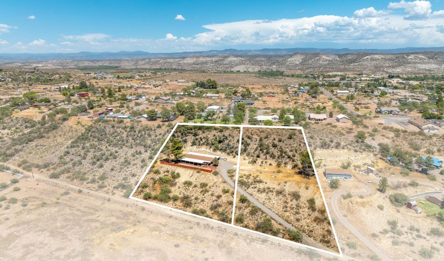 1012 W APACHE Trl, Camp Verde, AZ 86322 - 3 Beds, 2 Bath