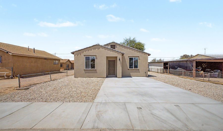 706 W 12TH St, Casa Grande, AZ 85122 - 3 Beds, 2 Bath