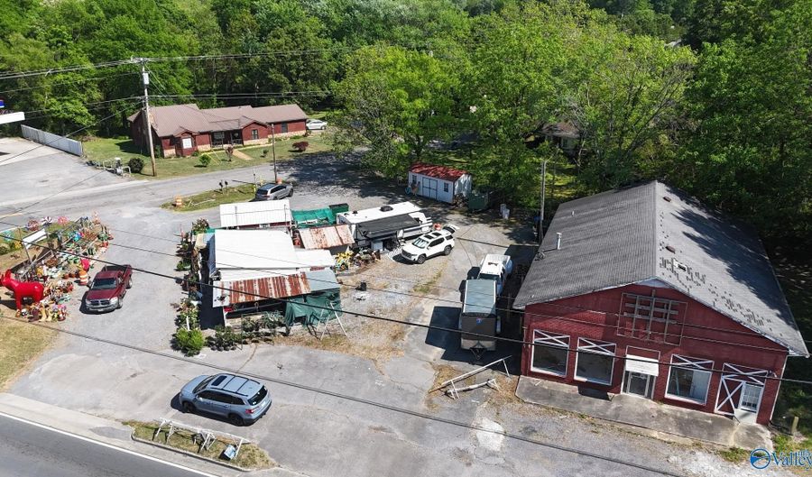 8253 Al Hwy 69, Arab, AL 35016 - 0 Beds, 1 Bath