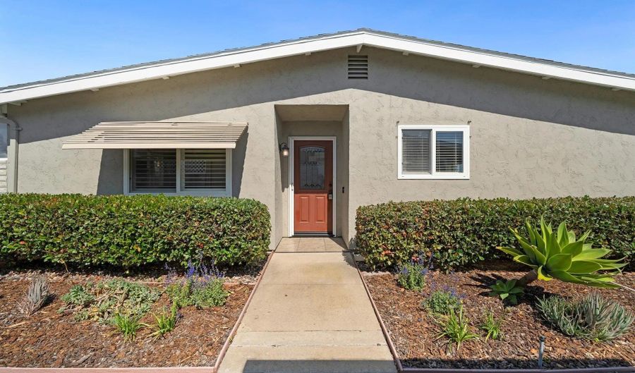 3613 Kieffer St, Oceanside, CA 92057 - 2 Beds, 2 Bath