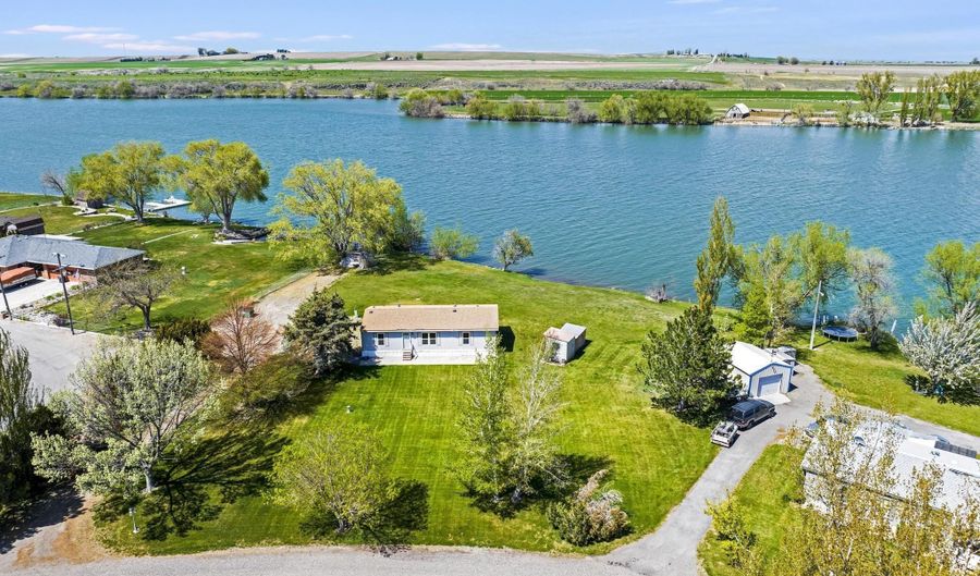 392 W 90 N, Burley, ID 83318 - 3 Beds, 2 Bath