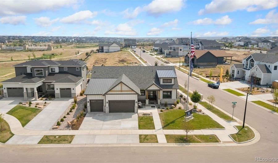 3632 N Buchanan Ct, Aurora, CO 80019 - 5 Beds, 4 Bath
