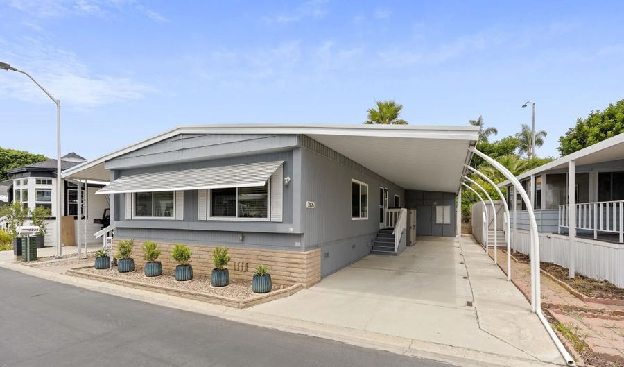 7026 San Bartolo St 18, Carlsbad, CA 92011 - 2 Beds, 2 Bath