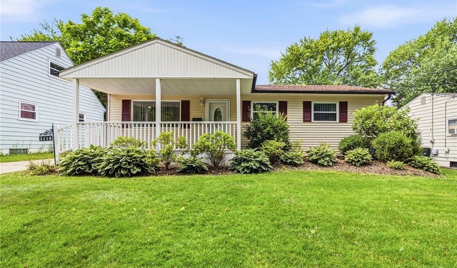 1118 Terrell Dr, Akron, OH 44313 - 3 Beds, 2 Bath