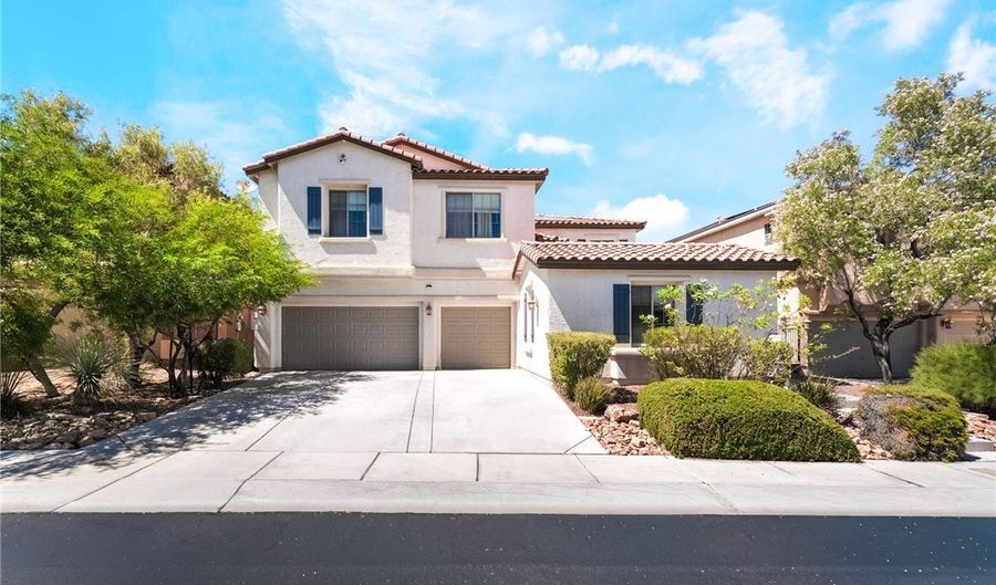 8358 Nelson Ridge Ln, Las Vegas, NV 89178 - 4 Beds, 5 Bath
