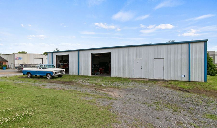 24 Hardwood Ridge Pkwy, Adairsville, GA 30103 - 0 Beds, 0 Bath