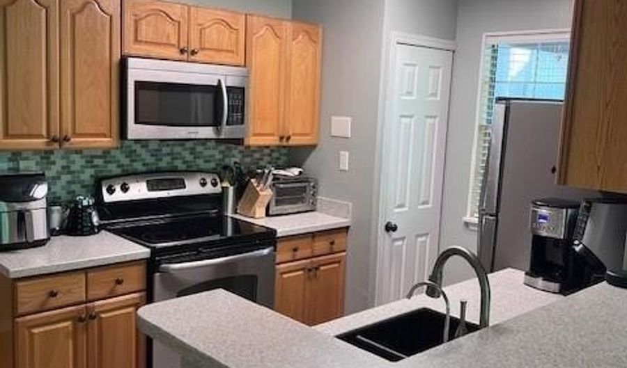 515 Cypress Pointe St, Alpharetta, GA 30022 - 2 Beds, 2 Bath