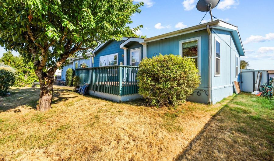 2154 LYON St, Albany, OR 97322 - 3 Beds, 2 Bath