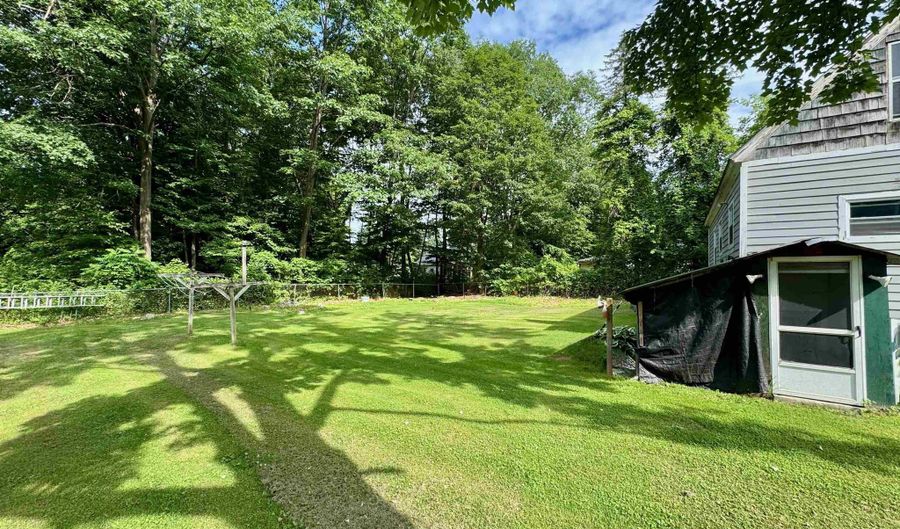 91 Nelson Rd, Bennington, VT 05201 - 3 Beds, 1 Bath