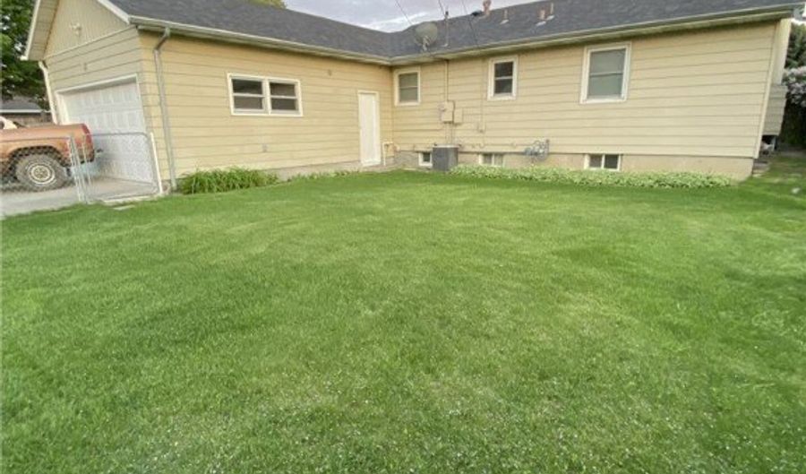 2013 Clark, Billings, MT 59102 - 4 Beds, 2 Bath