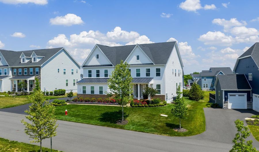 23750 GREAT BEND Ln, Aldie, VA 20105 - 5 Beds, 7 Bath