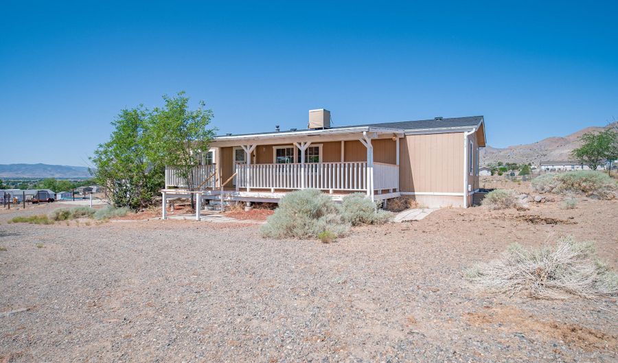 209 Elizabeth Ln, Dayton, NV 89403 - 3 Beds, 2 Bath