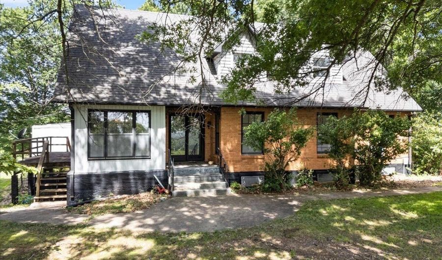 495 Spring Valley Rd, Anderson, MO 64831 - 4 Beds, 3 Bath