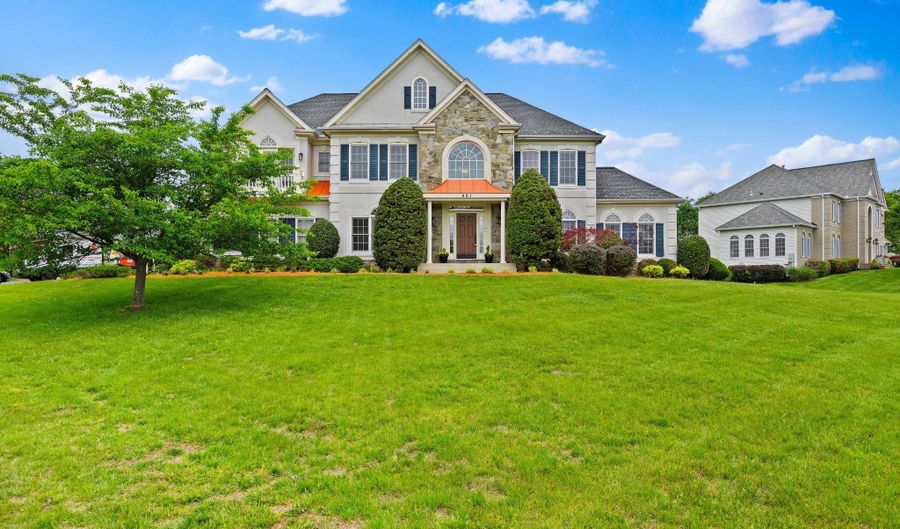 401 CALLOWAY Ct, Ashton, MD 20861 - 4 Beds, 5 Bath