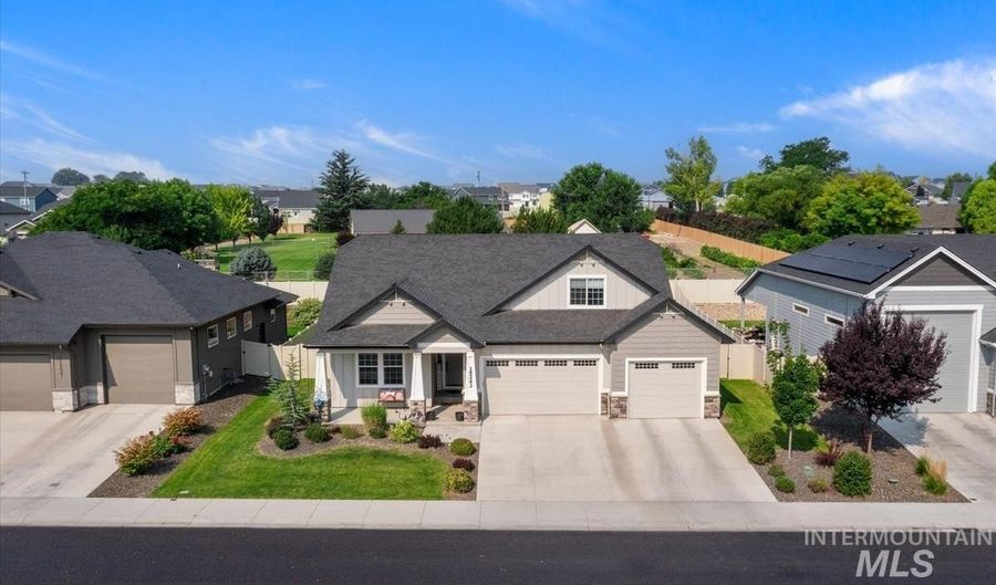 15243 Flora Springs Way, Caldwell, ID 83607 - 4 Beds, 3 Bath